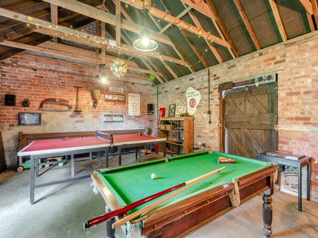 Games room and bar | Peaceful Farmhouse - Mossop Farm Cottages, Marshchapel, near Louth