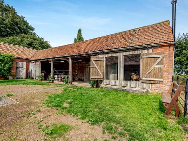 Exterior | Peaceful Travelers Rest - Mossop Farm Cottages, Marshchapel, near Louth