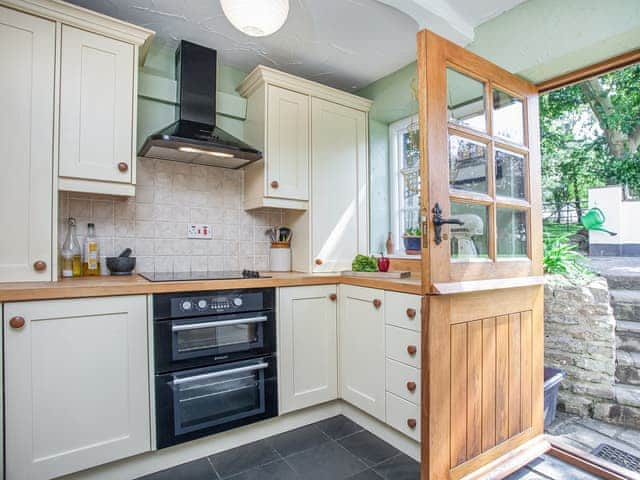 Kitchen | Hill Cottage, Poughill, near Bude