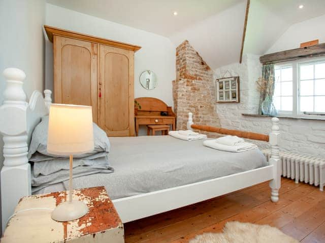 Double bedroom | Hill Cottage, Poughill, near Bude