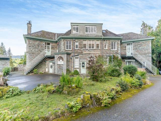 Beautiful apartment in an original Victorian manor | Crag View, Ambleside