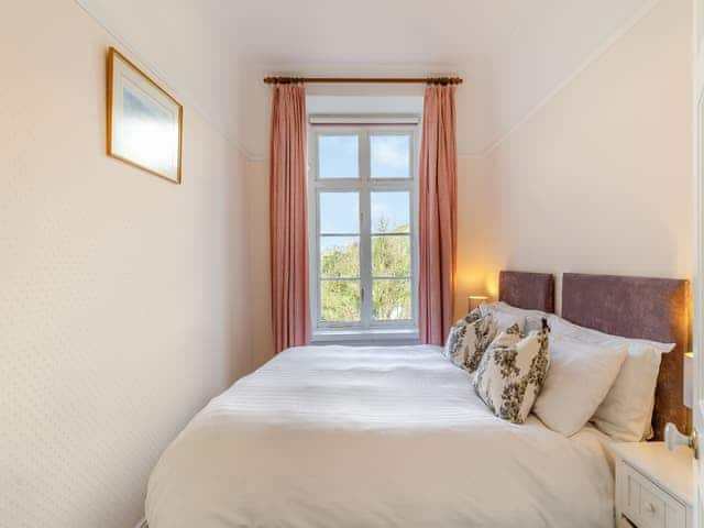 Pretty bedroom with double or twin beds | Crag View, Ambleside