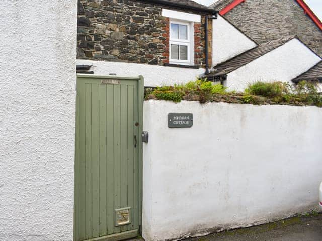 Outdoor area | Pitcairn Retreat- Pitcairn Cottage - Pitcairn Retreat, Keswick