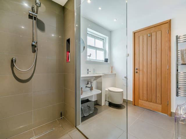 Shower room | Myrtle Cottage, St Just-in-Roseland, near St Mawes