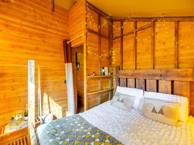 Double bedroom | Hedgehog Hideaway - Little North Field, Bishop Thornton, near Harrogate