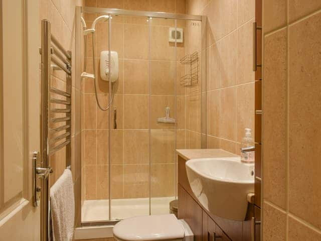 Shower room | Lakeland Villa, Bowness-on-Windermere