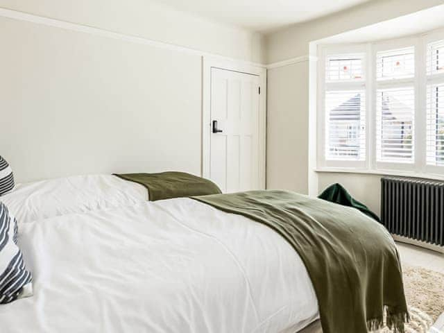 Twin bedroom | Cassel Sands, Bournemouth