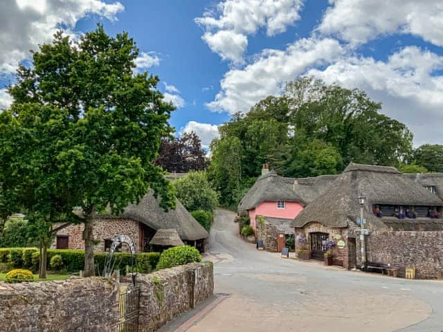 Surrounding area | Granary Cottage, Cockington, near Torquay