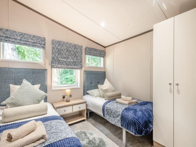 Twin bedroom | Tranquil Dawn, Lowestoft