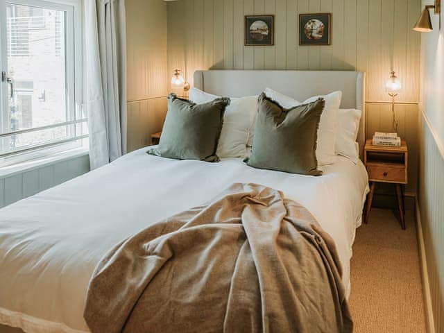 Double bedroom | The Lookout - Tenterden Retreats, Tenterden