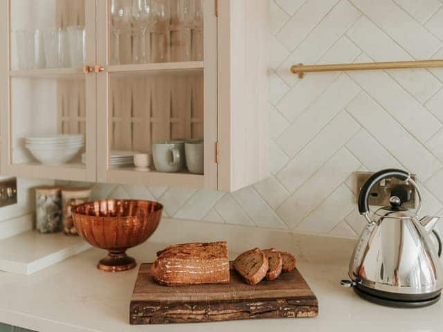 Kitchen | The Old Stables - Tenterden Retreats, Tenterden