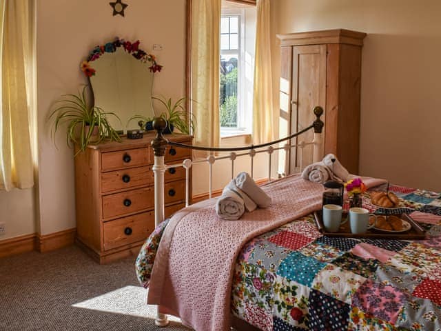 Kingsize bedroom | St Judes, Mundesley, near North Walsham