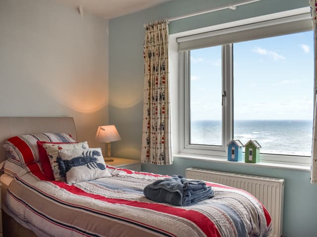 Twin bedroom | Mulgrave House, Whitby