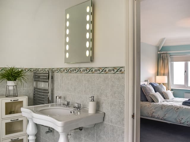 Bathroom | Mulgrave House, Whitby