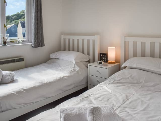 Twin bedroom | Merizac, Falmouth