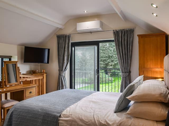 Double bedroom | Tanfield Barn, South Kilvington, near Thirsk