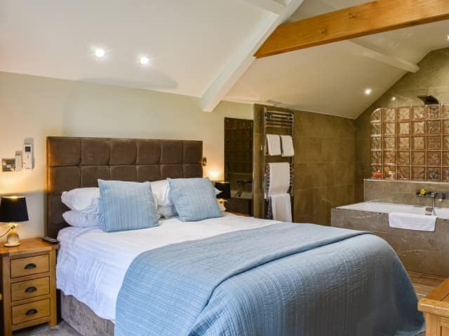 Double bedroom | Tanfield Barn, South Kilvington, near Thirsk