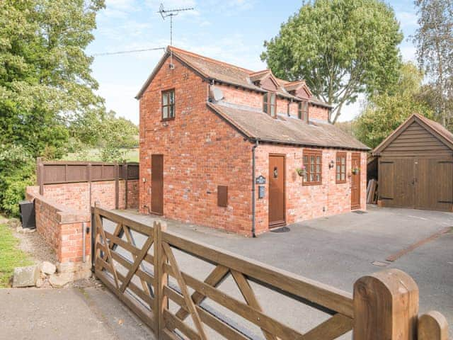 Exterior | Tidnor Cross Mews, Lugwardine, near Hereford