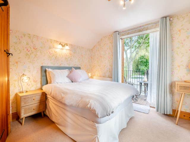 Double bedroom | Tidnor Cross Mews, Lugwardine, near Hereford