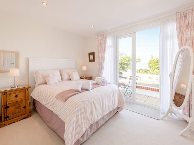 Double bedroom | Heath Lodge, Brixham