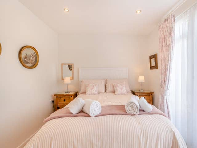 Double bedroom | Heath Lodge, Brixham