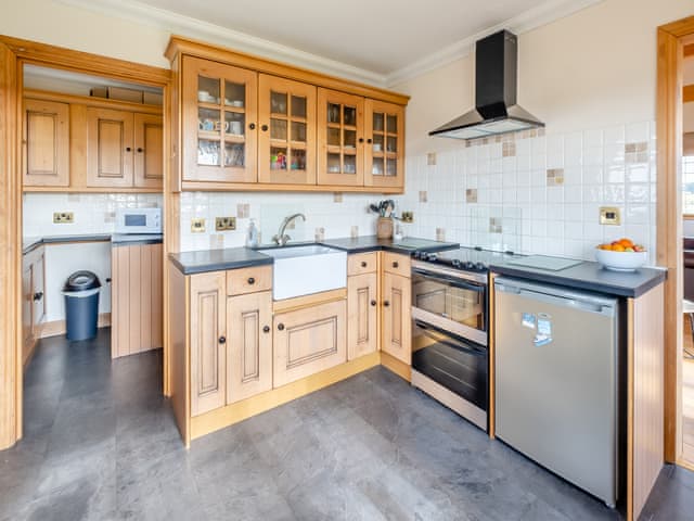 Kitchen | Fair Isle Holiday CottagesFair Isle House , Newport