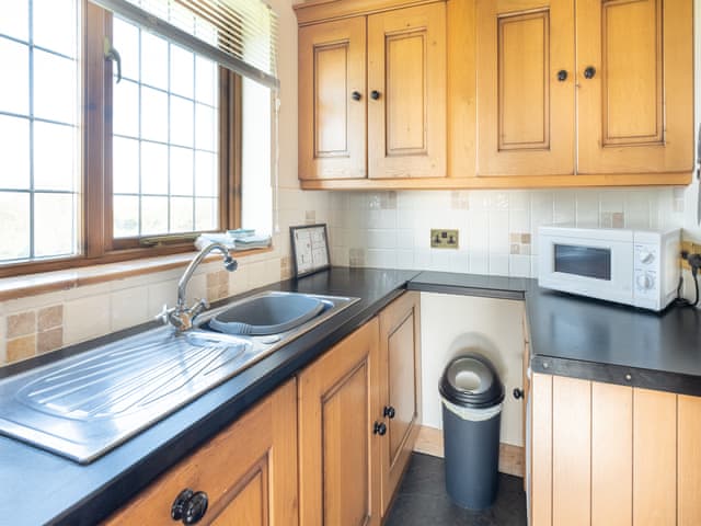 Kitchen | Fair Isle Holiday CottagesFair Isle House , Newport