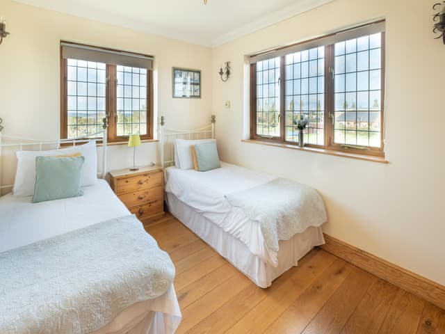 Twin bedroom | Fair Isle Holiday CottagesFair Isle House , Newport