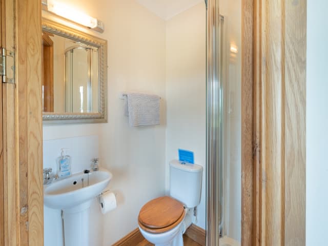 Shower room | Fair Isle Holiday CottagesFair Isle House , Newport