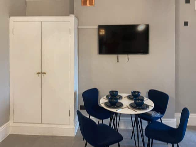 Dining Area | Frankfurt Flat - Eversleigh Holiday Homes, Matlock