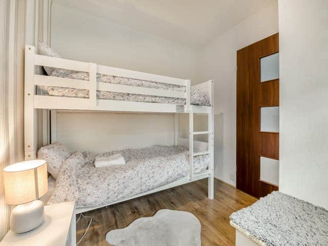 Bunk bedroom | Cherrytrees, Scarborough