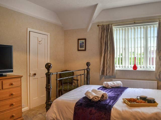 Double bedroom | Seaside Grandad&rsquo;s, Filey