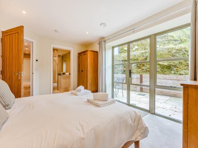 Double bedroom | Property 4 - Rew Farm Barns, Ventnor