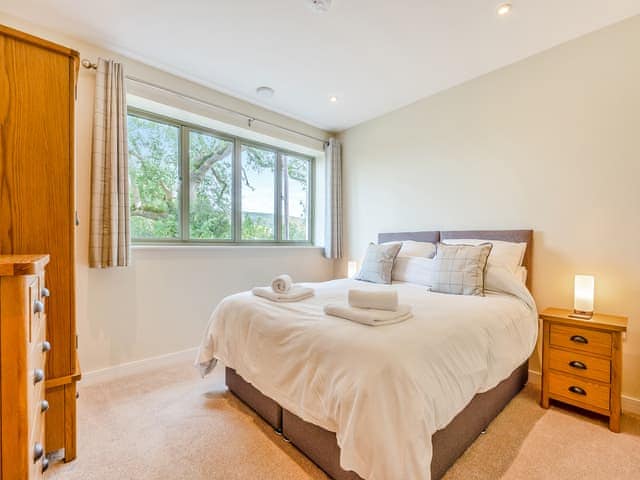 Double bedroom | Property 4 - Rew Farm Barns, Ventnor