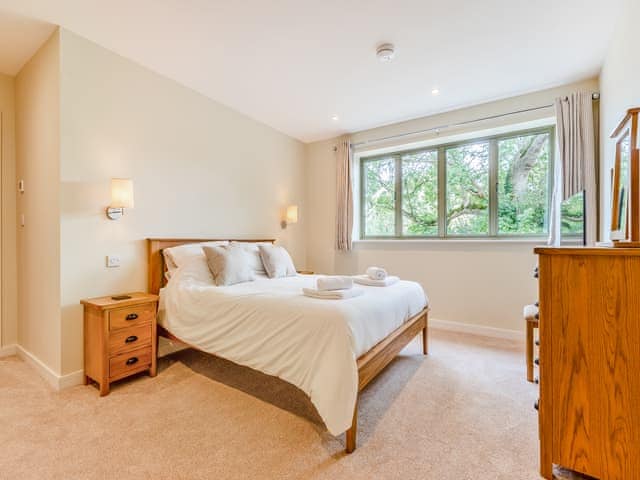 Double bedroom | Property 4 - Rew Farm Barns, Ventnor