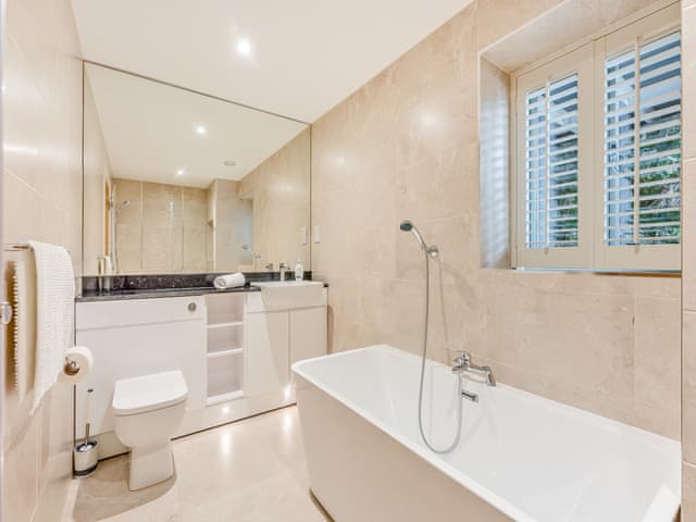 Bathroom | Property 4 - Rew Farm Barns, Ventnor