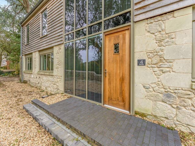 Exterior | Property 4 - Rew Farm Barns, Ventnor