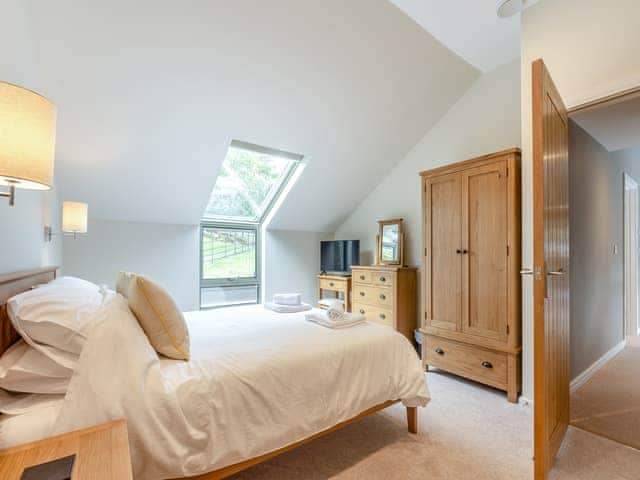 Double bedroom | Property 3 - Rew Farm Barns, Ventnor