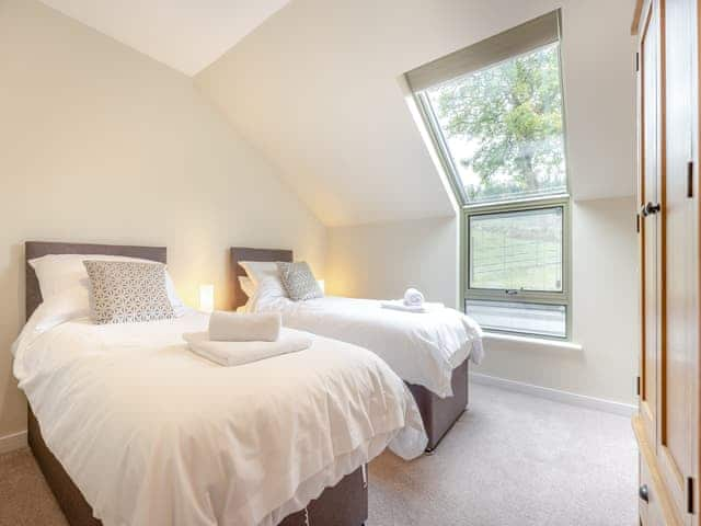 Twin bedroom | Property 3 - Rew Farm Barns, Ventnor