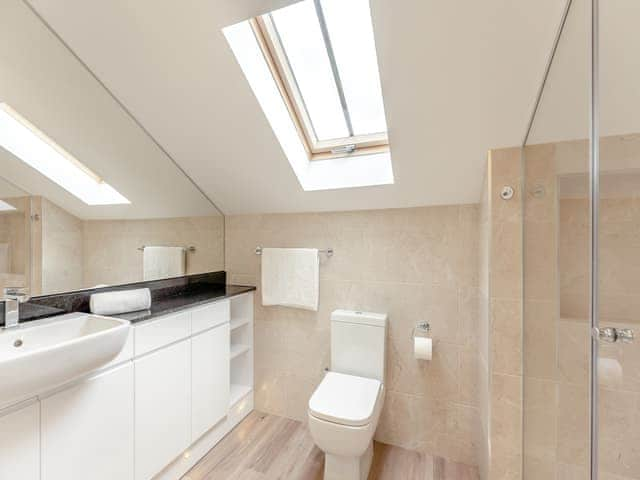 Bathroom | Property 3 - Rew Farm Barns, Ventnor