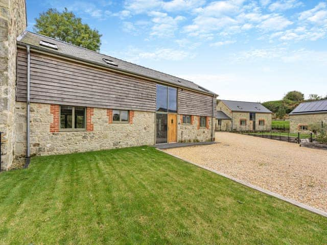 Exterior | Property 3 - Rew Farm Barns, Ventnor