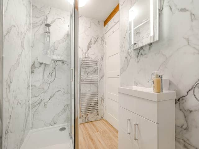 Shower room | Brook House Barn- Foxglove - Brook House Barn, Whitby