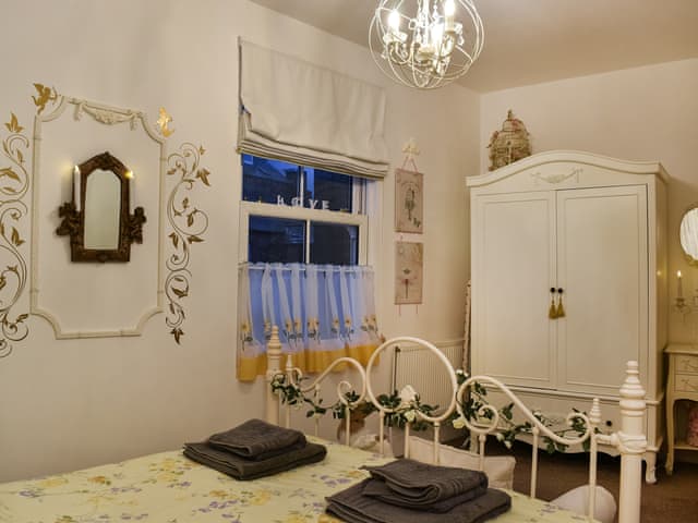 Double bedroom | Strawberry Fields, Whitby