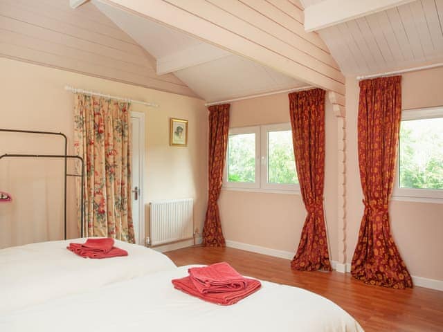 Twin bedroom | 2 The Folly&rsquo;s - Abbotskerswell Folly&rsquo;s, Abbotskerswell, near Newton Abbot