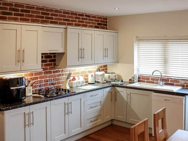 Kitchen/diner | Badgers Willow, Theddlethorpe, near Mablethorpe