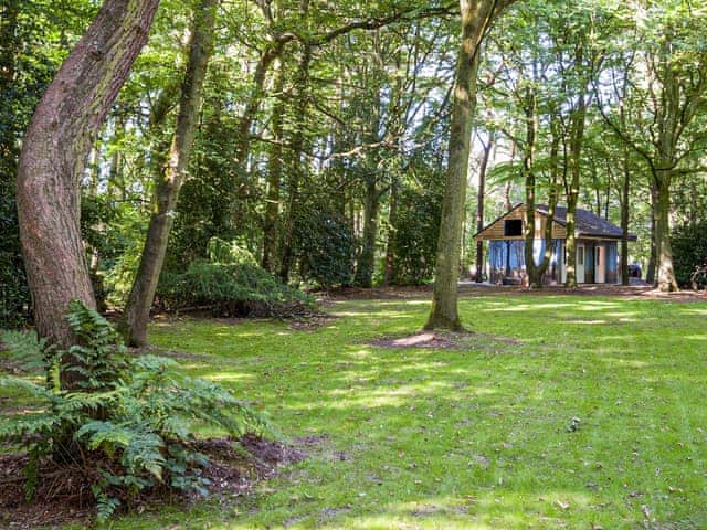 Goosewing Hut - Rosslyn Glamping, Melton Constable