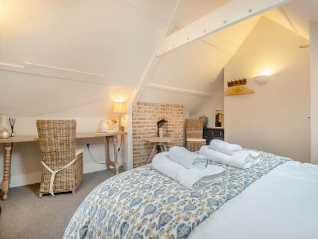 Bedroom 8 - Buttercup | Abbey Barn Farmhouse, Barton Bendish, near Kings Lynn