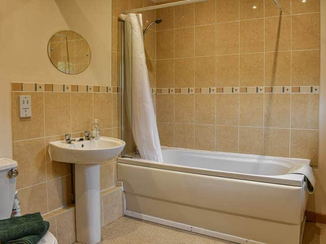 Bathroom | The Bull Pen - Compton Farm Cottages, Compton, near Chichester