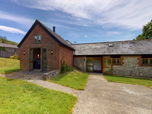 Exterior | The Bull Pen - Compton Farm Cottages, Compton, near Chichester