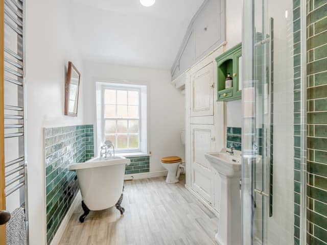 Bathroom | Misdale House, Louth